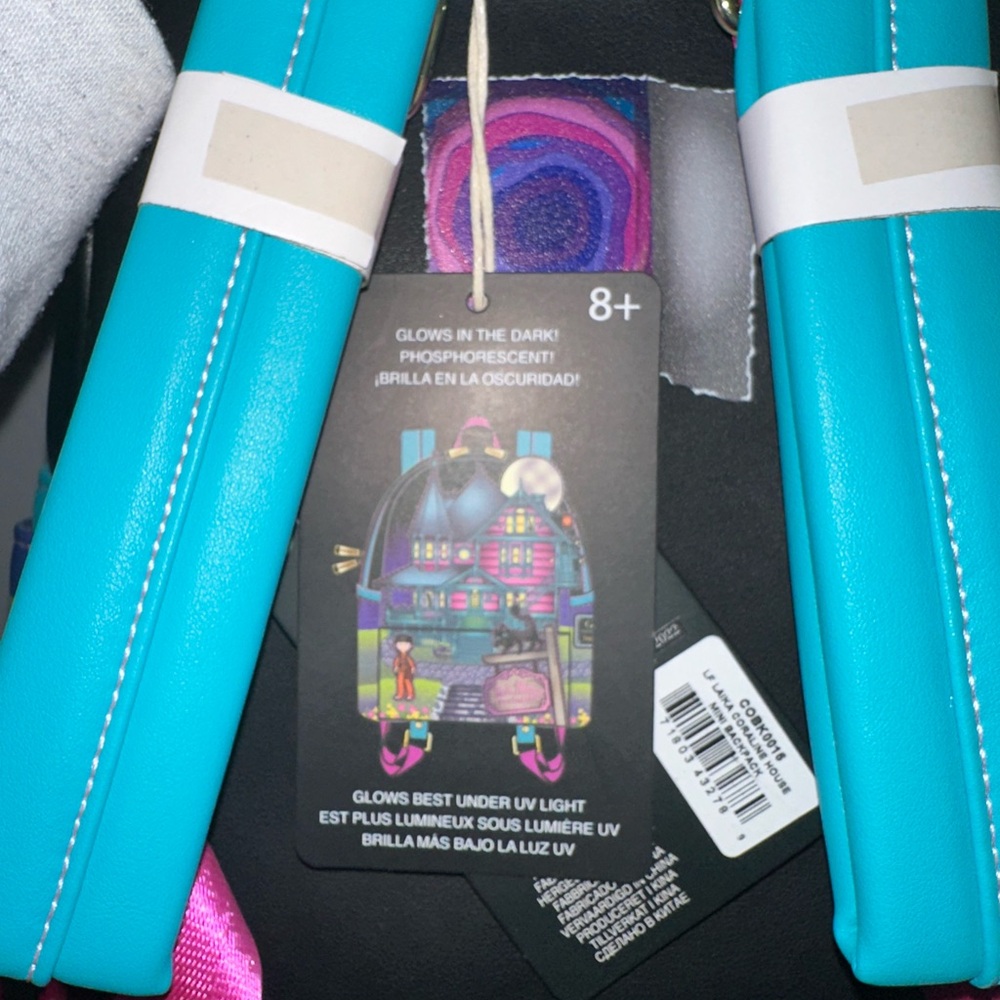 🆕 Coraline Pink Palace GID Loungefly Backpack - Picture 5 of 6